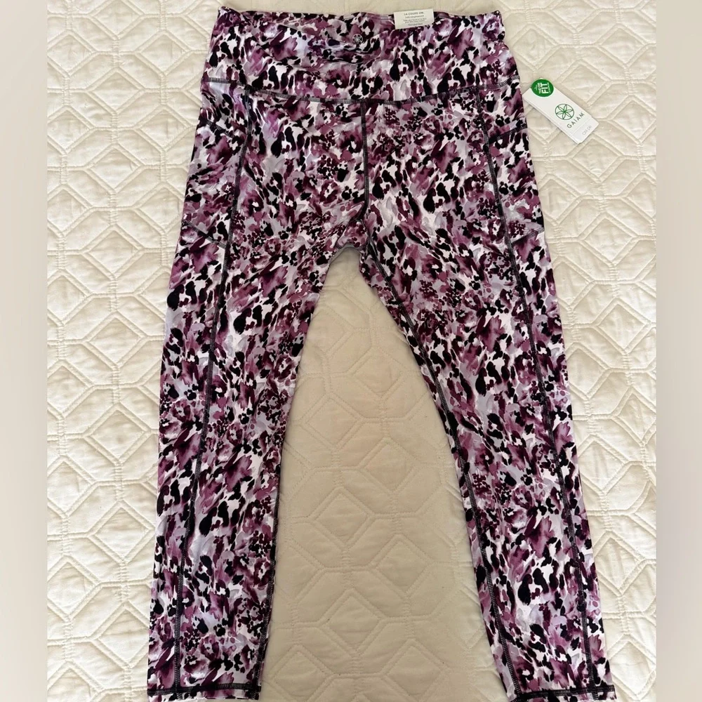 GAIAM Purple & Black Abstract Print Leggings - Picture 2 of 7